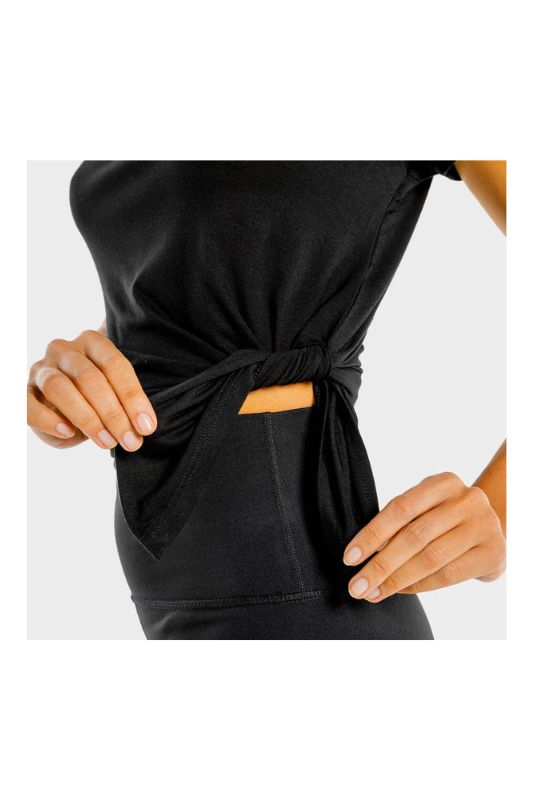 חולצת קרופ-SHE-WOLF CROP TOP